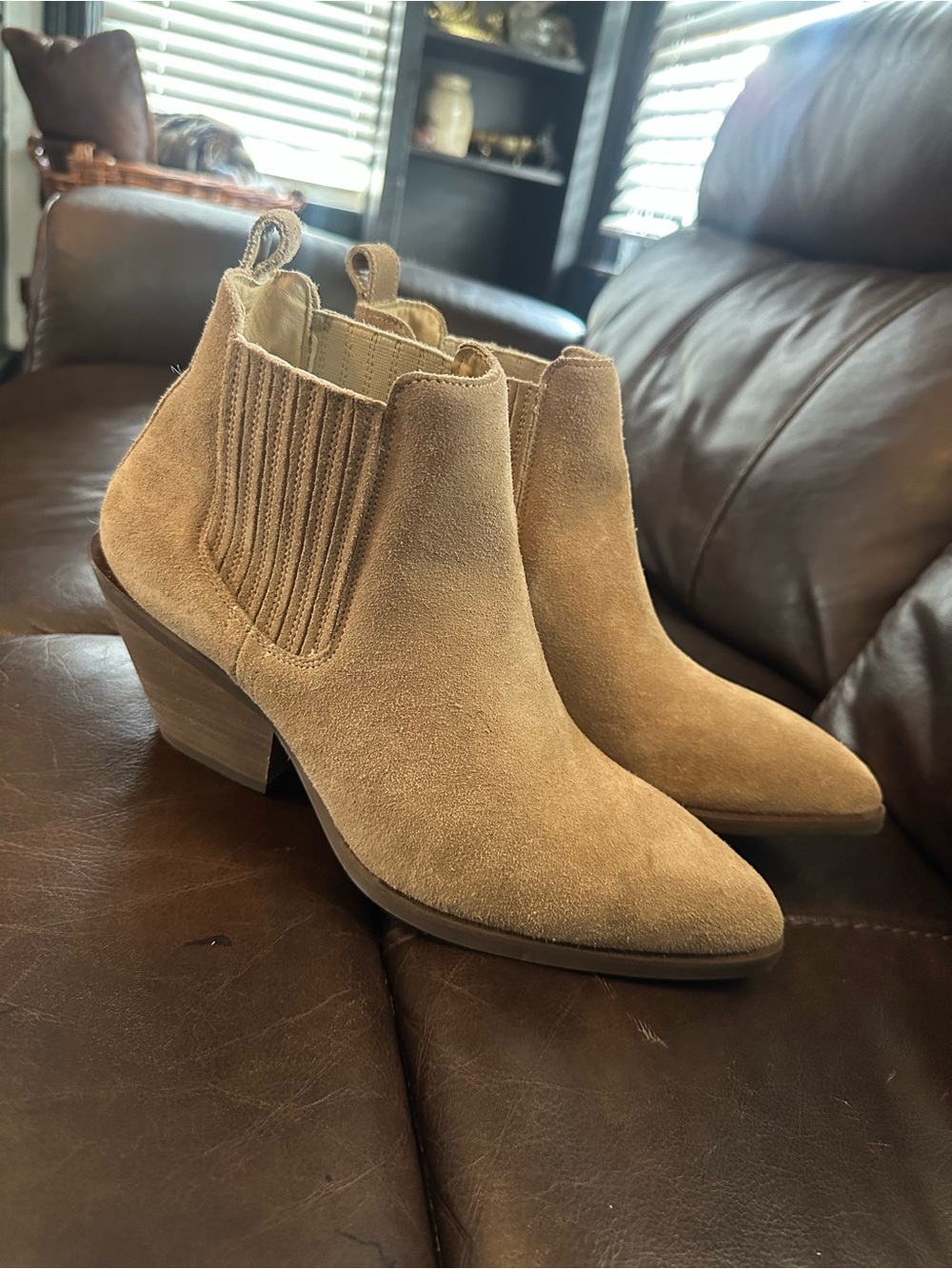Women’s Tan Suede Ankle Booties - Stylish Chelsea-Inspired Boot